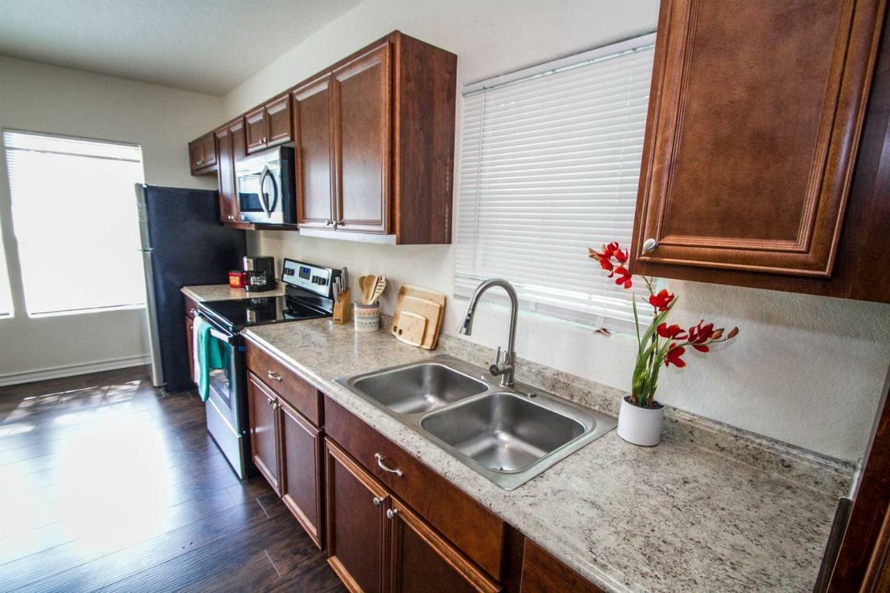 Hays St Cozy Remodeled 2Br/2Ba House Sleeps 8 Apartamento San Antonio Exterior foto