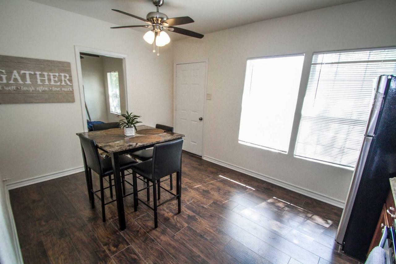 Hays St Cozy Remodeled 2Br/2Ba House Sleeps 8 Apartamento San Antonio Exterior foto