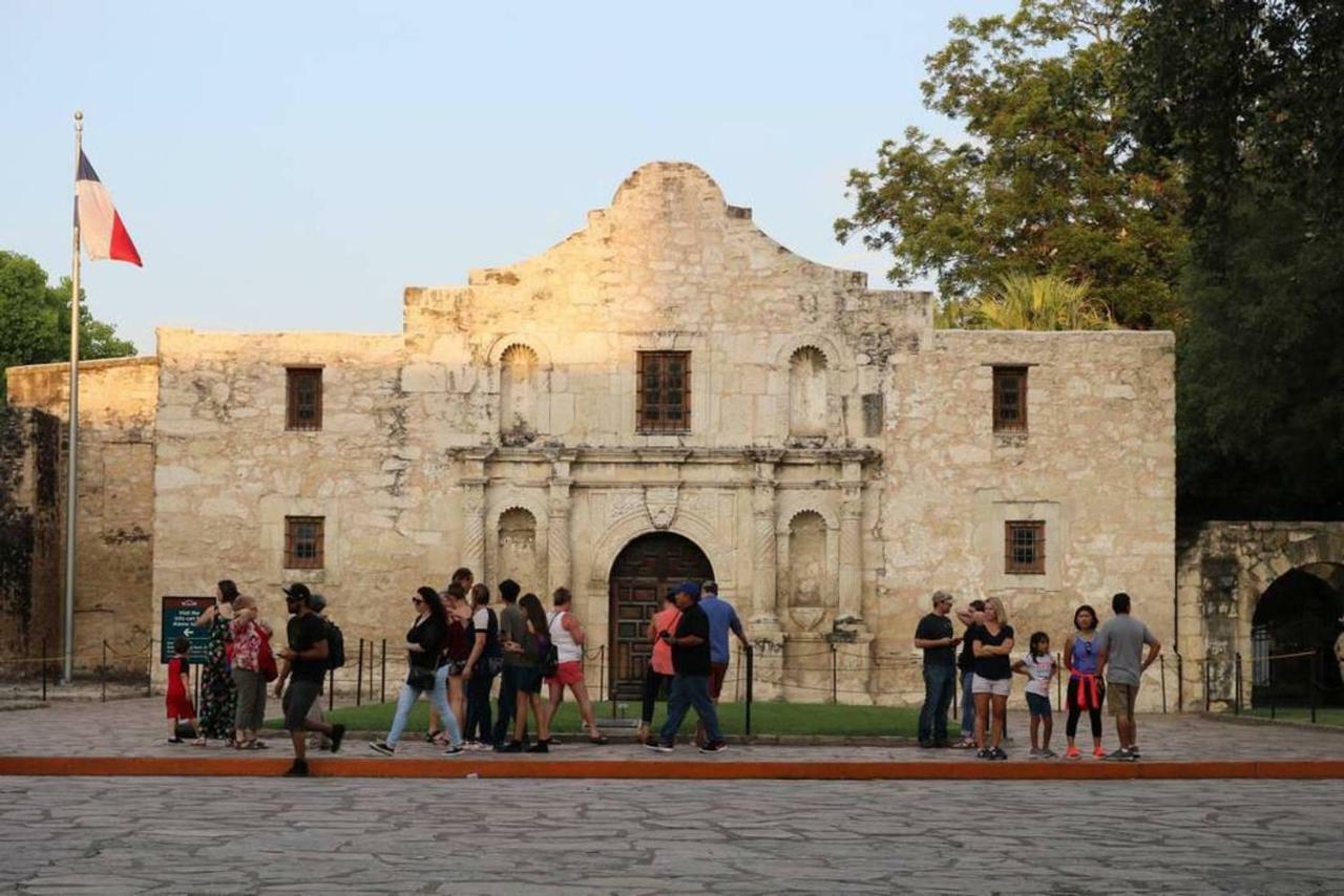Hays St Cozy Remodeled 2Br/2Ba House Sleeps 8 Apartamento San Antonio Exterior foto